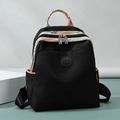 Schwarzer Oxford-Stoff Rucksack mit bunten Ethno-Gurten und Metallreißverschlüssen - Kontrastschwarz