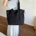 Bolso tote grande negro para mujer con cordones laterales y correas de nudo elegantes - Negro