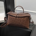 Bolso pequeño cuadrado retro con estampado de leopardo marrón, asa y herrajes plata - Marrón