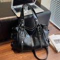 Grande borsa tote classica in pelle morbida nera con dettagli in argento per il lavoro - Nero