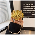 Mini bolso dorado en forma de concha con acabado espejo metálico y correa de cadena de bolas - Estilo 1 Dorado