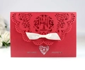Invitación de boda roja cortada con láser con encaje vintage y lazo de satén blanco elegante - Rojo