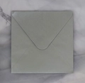 Detailed view of light grey square envelope with pearlescent finish and V-flap closure - Silver Gray Square