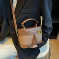 Bolso caja retro en marrón y lona con asa superior y bandolera para mujer - Marrón