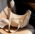 Verstellbare beige Nylon-Halbmondtasche mit REE TREES Logo und gewebtem Reißverschluss - Cremeweiß
