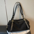 Retro black large capacity shoulder bag in matte suede with adjustable straps - Black