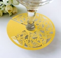 Marque-places papillon en papier jaune découpé au laser pour décoration de mariage - Doré
