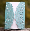Elegante invito di nozze azzurro tagliato al laser con motivi floreali traforati - Blu Tiffany