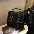 Elegante zwarte rugzak in Britse retrostijl met witte contraststiksels van kunstleer - Zwart