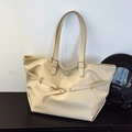 Borsa tote vintage color crema in pelle PU goffrata con manici regolabili e fibbie - Bianco Sporco