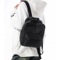Klassischer schwarzer Mini-Rucksack aus gewaschenem Denim mit Druckknopf-Griffen - Schwarz