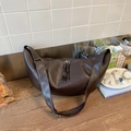 Borsa hobo marrone scuro in ecopelle di alta qualità con doppie cerniere a nappe alla moda - Marrone