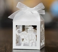 Elegante scatola porta confetti a forma di elefante tagliata al laser in carta perlata bianca - Bianco