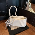 Sac nuage plissé blanc crème avec poignée tressée et charm étoile argenté - Sac Plissé Blanc Crème avec Poignée Tressée (Avec Pendentif) / Blanc (Avec Pendentif)