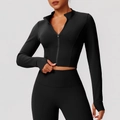 Giacca da yoga nera con zip e fori per i pollici e leggings abbinati a vita alta modellanti - S / Nero