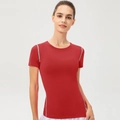 Damen Sport-T-Shirt in Rot mit grauen Ziernähten und schnelltrocknendem Funktionsmaterial - S / Oberteile / Rot