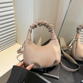 Sac bandoulière chic en cuir grainé avec poignée froncée et design de sac dumpling - Kaki
