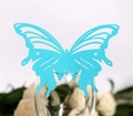 Papillon en papier bleu vif découpé au laser pour décoration de verre et table mariage - Bleu Ciel