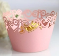 Caissettes à cupcakes roses découpées au laser avec cœurs pour décorations de mariage - Rose