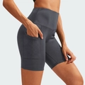 Pantalones cortos de yoga gris oscuro de cintura alta con bolsillos laterales y tejido elástico de secado rápido - S / Gris