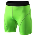 Herren Kompressions-Sportshorts in Neongrün mit schwarzem Elastikbund und Flachnähten - S / Fluoreszierendes Grün