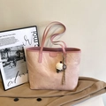 Große Shopper-Tasche aus rosa Wildlederimitat mit flauschigem Eiscreme-Anhänger - Mit Anhänger / Rosa
