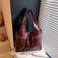 Retro burgundy large tote bag in glossy leather with double zipper tassel details - Burgundy