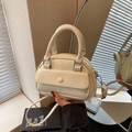Mini borsa a bauletto bianco crema con finitura lucida e dettagli argentati - Bianco Sporco