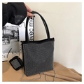 Schicke schwarze Handtasche mit Silbernieten und passendem Mini-Beutel für Punk-Stil - Schwarz/Weißer Zirkonia