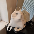 Elegante mochila para mujer color blanco crema en cuero sintético con doble cremallera - Blanco Roto