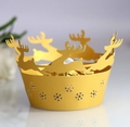 Envoltorio navideño dorado para cupcake con renos y copos de nieve cortados con láser - Dorado