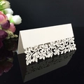 Carte de table de mariage blanche découpée au laser avec dentelle florale ajourée chic - Bas Floral Dentelle Blanc Ajouré (XWK-25)