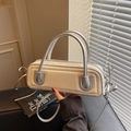 Bolso baguette minimalista blanco roto con ribete plateado y asas largas - Blanco Roto