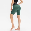 Pantaloncini yoga donna con texture a nido d'ape verde e vita alta nera per il fitness - S / Verde