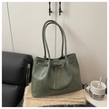 Dark green retro tote bag with matte texture and strap detail for daily commute - No Pendant / Green