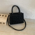 Fashionable leopard print handbag with golden hardware and adjustable leather strap - Black Without Pendant