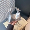Borsa a tracolla argento metallizzato con scritta HYLLZZA nera e manico superiore - Argento