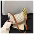 Borsa hobo retrò crema con monogramma, finiture in pelle e catena dorata - Bianco Sporco