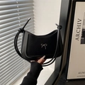 Bolso hobo negro minimalista con lazo plateado y correas dobles finas para mujer - Negro