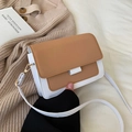 Petit sac carré minimaliste en similicuir bicolore camel et blanc élégant - Kaki