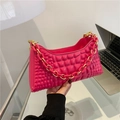 Chic magenta baguette bag with bubble texture and chunky gold chain shoulder strap - Rose Red