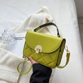 Borsa trapuntata verde lime con chiusura dorata e manico nero da donna alla moda - Verde Kiwi