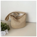 Straw shoulder bag with V-shaped weave and integrated strap in natural color - Khaki
