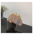 Sac à chaîne tissé coloré avec motif vagues arc-en-ciel et fermoirs lion dorés - Bleu