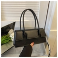 Sac sous le bras chic en similicuir noir mat avec fermeture à rabat tendance - Noir