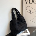 Bolso tote negro con textura de burbujas y asa plisada informal para mujer - Negro