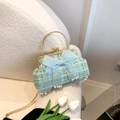 Bolso de tweed azul menta con lazo de encaje, borlas de perlas y asa de metal dorado - Verde