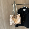 Borsa tote a quadri marroni e beige con catene argento e logo FASHION - Cachi