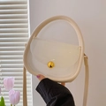 Sac à bandoulière rond en PVC transparent beige et blanc givré avec fermoir sphère dorée - Blanc Cassé
