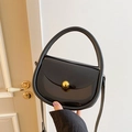 Sac à main noir semi-transparent en gelée avec fermoir doré et grande anse ronde - Noir